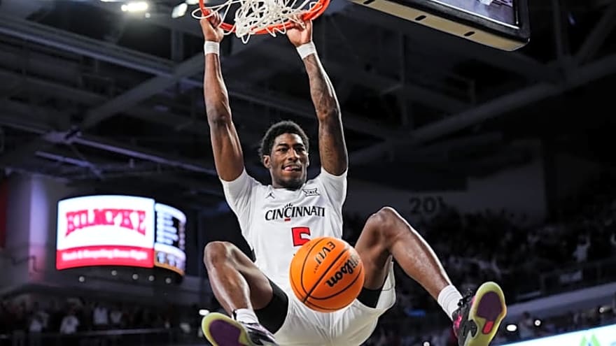 Cincinnati Bearcats Basketball Big Road Betting Underdogs Against No. 1 Arizona