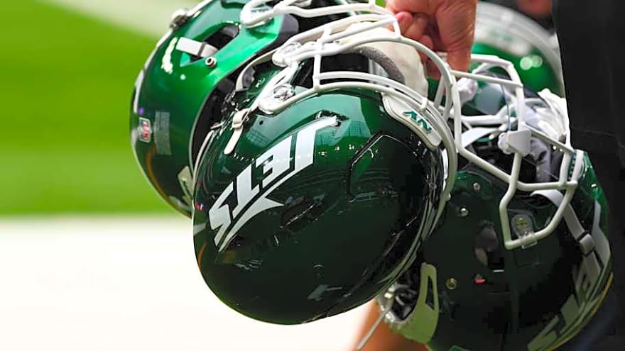 Jets Make History With Insane, New Locker Room