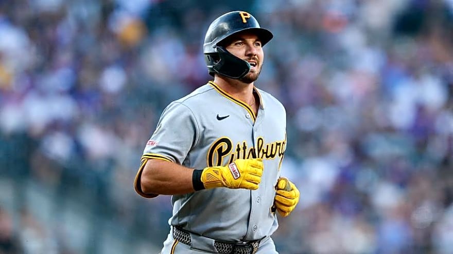 Pirates' Spencer Horwitz Avoids Major Injury Scare