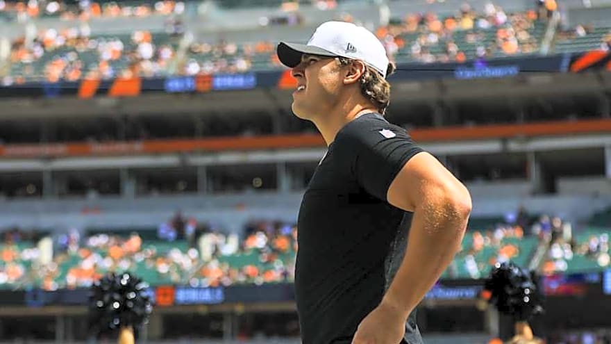 Cowboys &#39;called&#39; about superstar NFL sack leader ahead of trade deadline