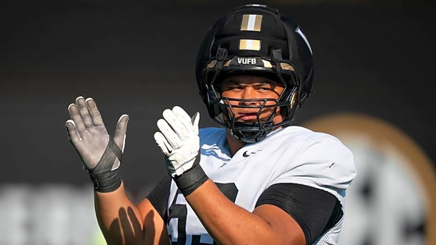 Glenn Seabrooks III Wants to be More Disruptive for Vanderbilt Football