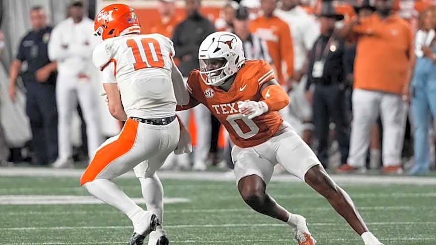 ESPN predicts Seahawks pick 13-sack Texas weapon in 2026 NFL draft