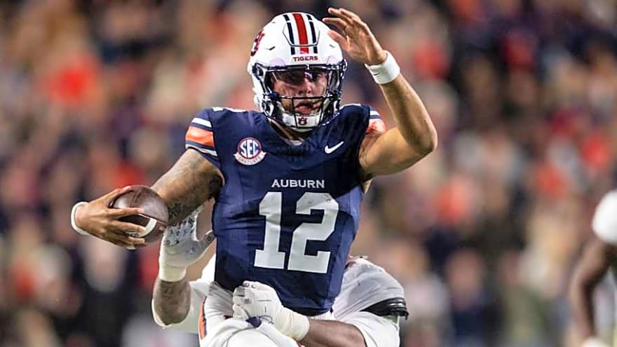 Auburn Starting Quarterback Expected to Enter Transfer Portal