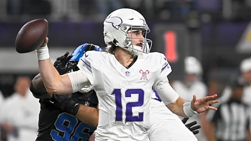 Vikings snap count analysis and notable PFF grades against Lions on Christmas Day