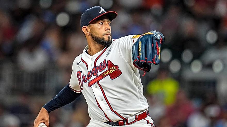 Where Braves Pitchers Robert Suárez, Joe Jiménez Stand in Final Month