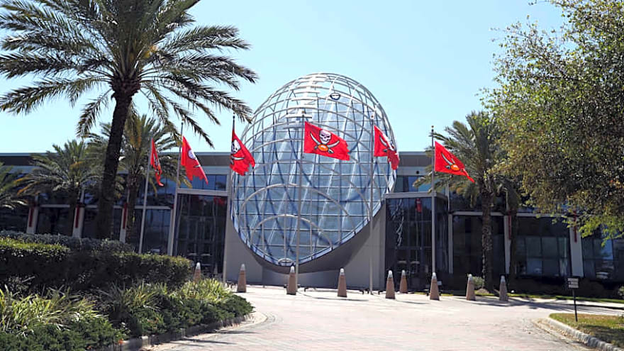 Watch: Buccaneers rookie gives tour of One Buc Place