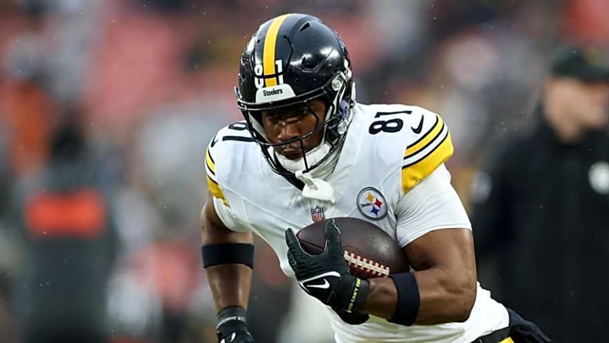 Steelers Release Veteran TE After One Season