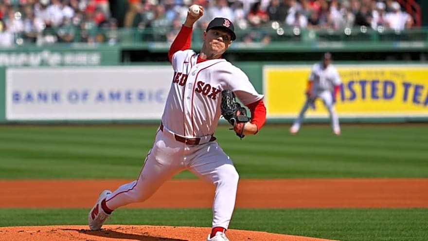 Cardinals-Red Sox Complete Sonny Gray Trade, Send Flamethrower to St. Louis