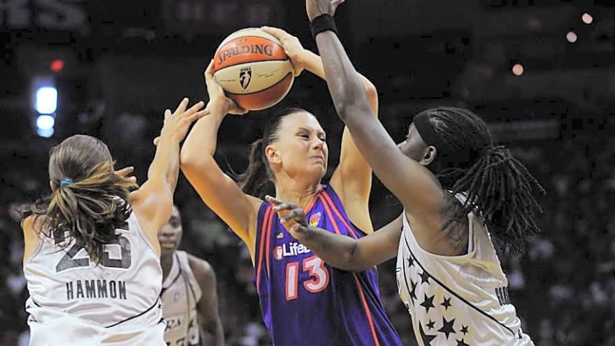 Mercury's Taylor Comes Back, Helps Team Win Again