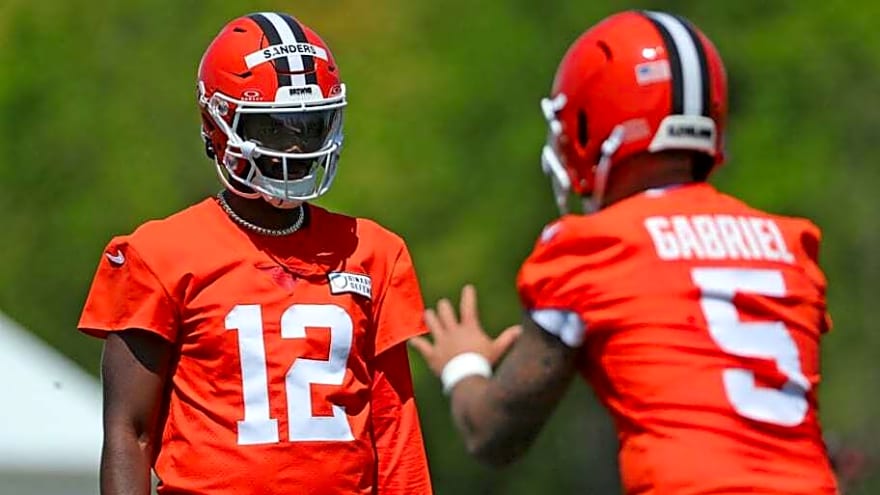 Cleveland Browns analyst calls for rookie QBs to get playing time