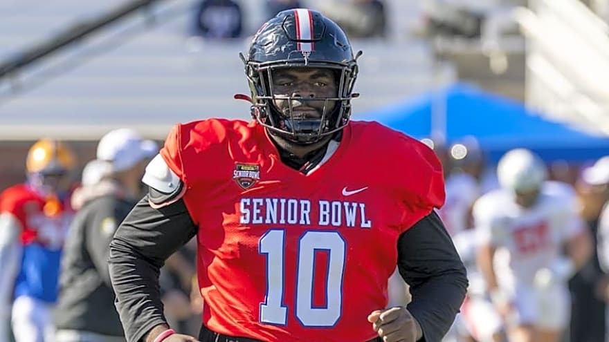 New Mock Draft Pairs Bolts with Star All-American as Chargers Go All-In on Defense