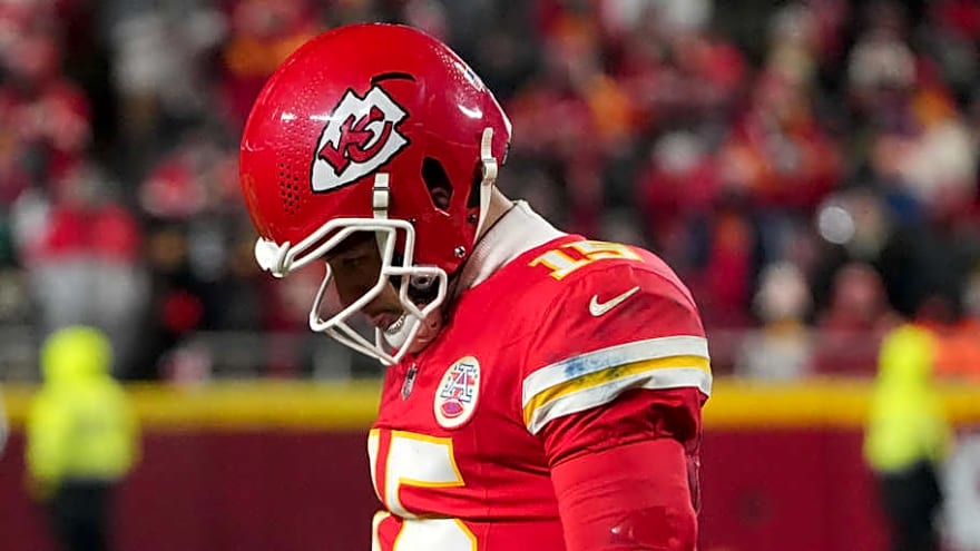 What Drafting a WR in the First Round Would Say About Chiefs