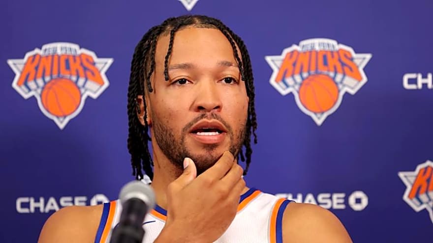Jalen Brunson Reacts To New York Knicks Signing 11-Year NBA Veteran