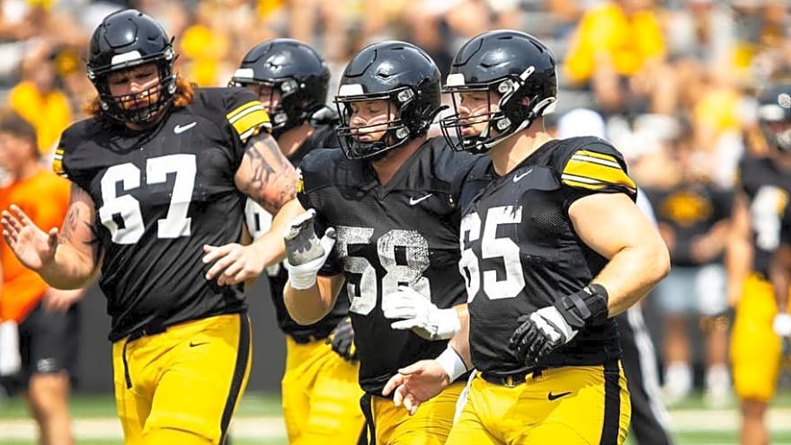 Bears Double-Down on Surprising Position in Latest 2027 NFL Mock Draft