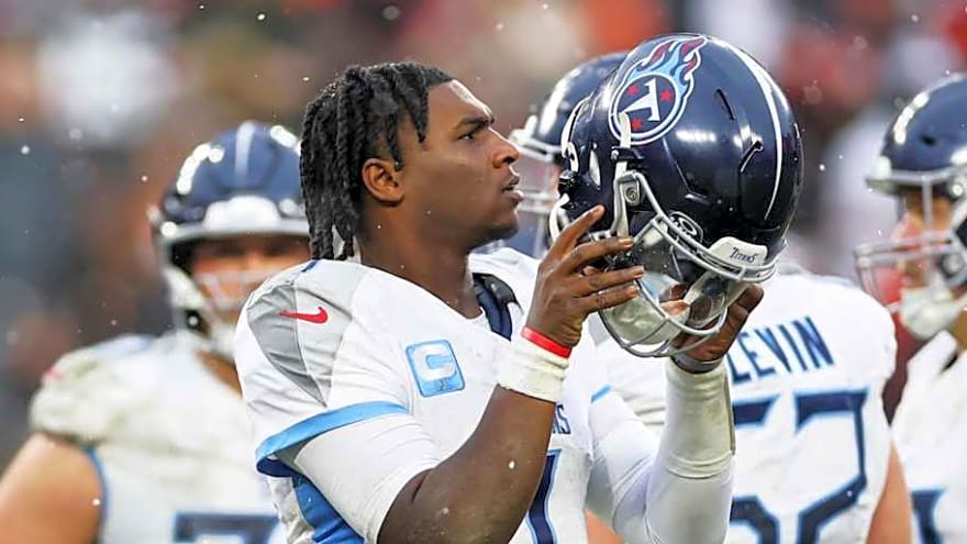 Details Emerge on Titans New Uniforms