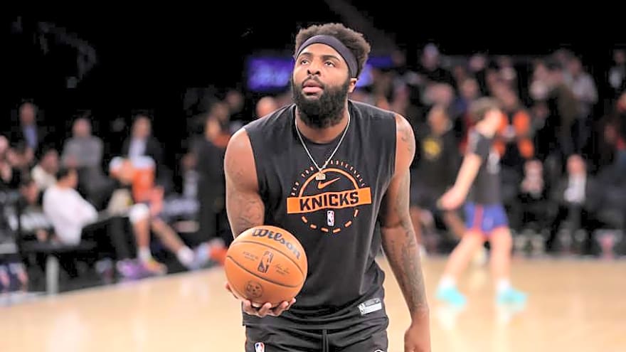 Mitchell Robinson Is Too Good to Come Off Knicks' Bench