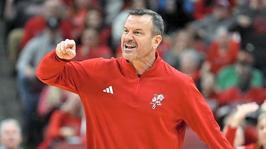 Watch: Louisville HC Jeff Walz 'Thrilled' to Reach Sweet 16 vs. Michigan