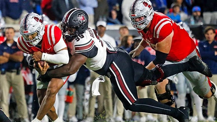 South Carolina Football Roster Breakdown: Defensive Line
