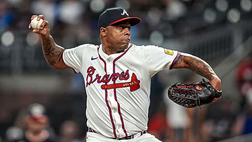 Braves, Raisel Iglesias Reach Agreement to Keep Him in Atlanta