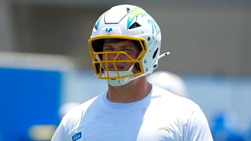 Joe Alt injury update and trade block outlook for Chargers in Week 8