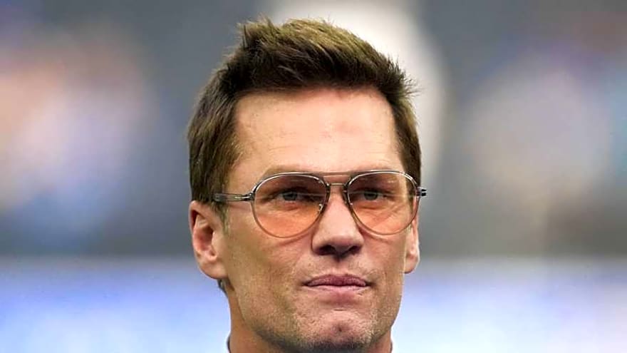 Raider Nation, There Is a Clear QB Option Yet