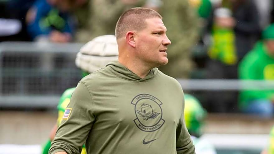 Oregon Fans Will Love Tosh Lupoi's Comments On Ducks' Playoff Path