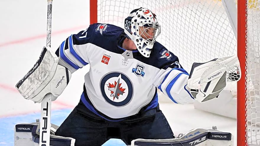 Realistic trade path for the Buffalo Sabres to land Connor Hellebuyck