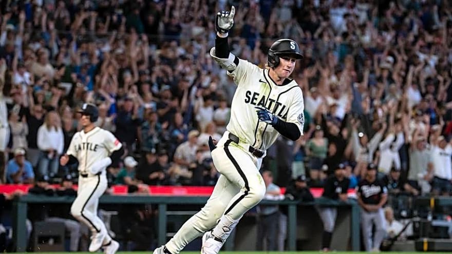Colt Emerson's Rookie Season With Mariners Reportedly Ending Early