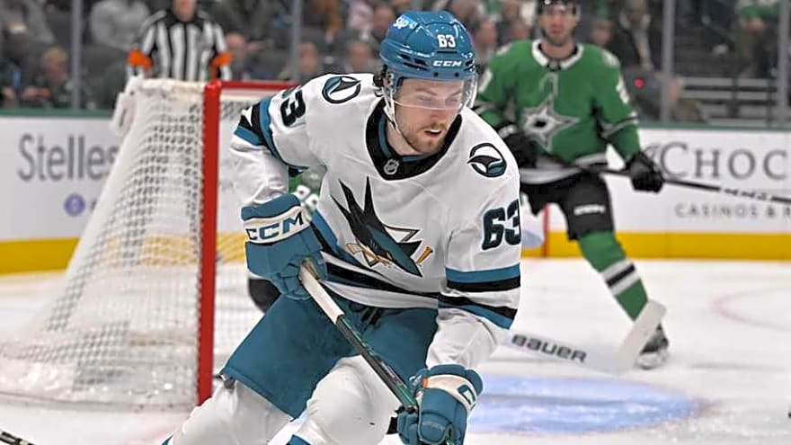 Sharks Place Left Wing on Unconditional Waivers