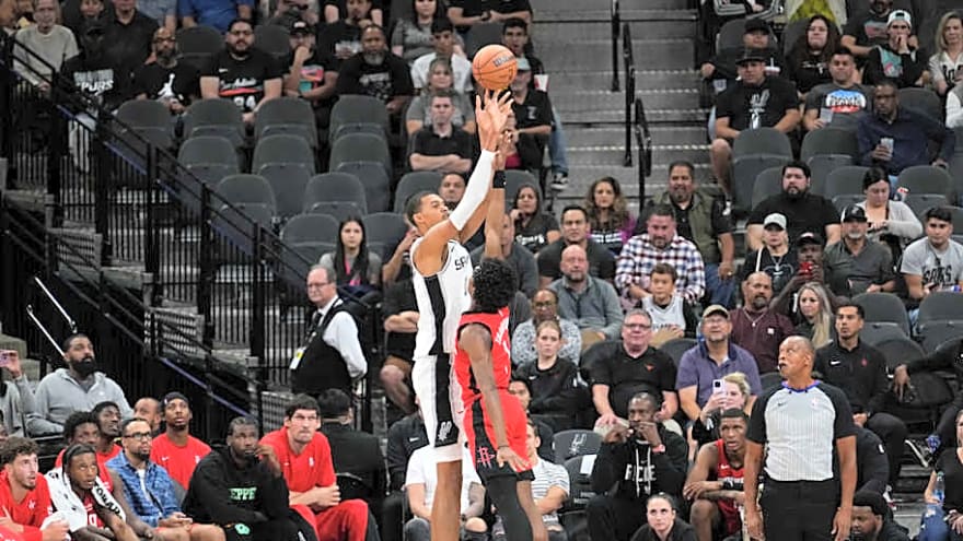 Amen Thompson Talks Extra Motivation Ahead of Rockets and Spurs