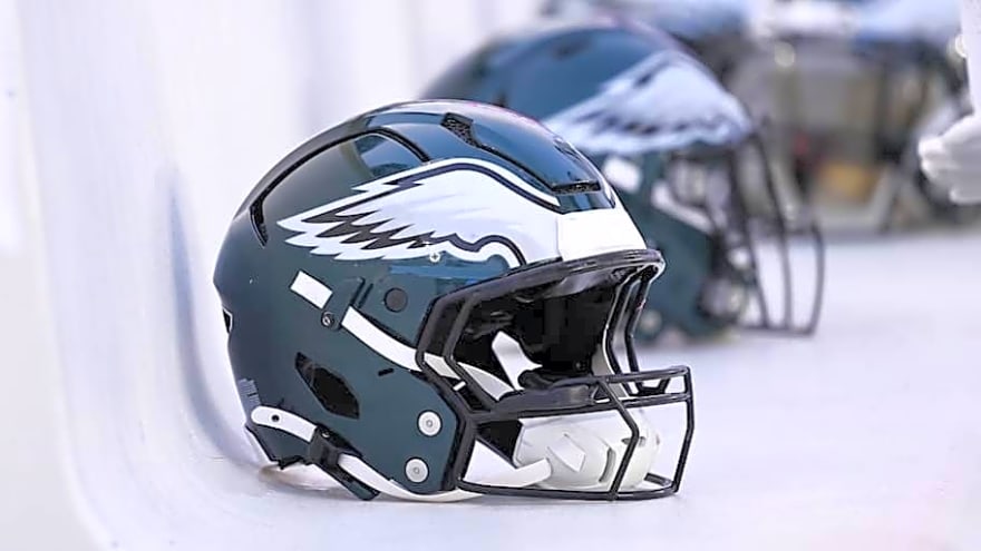 Ex-Eagles Star Calls Team Out: ‘Same Mistakes After 14 Weeks’
