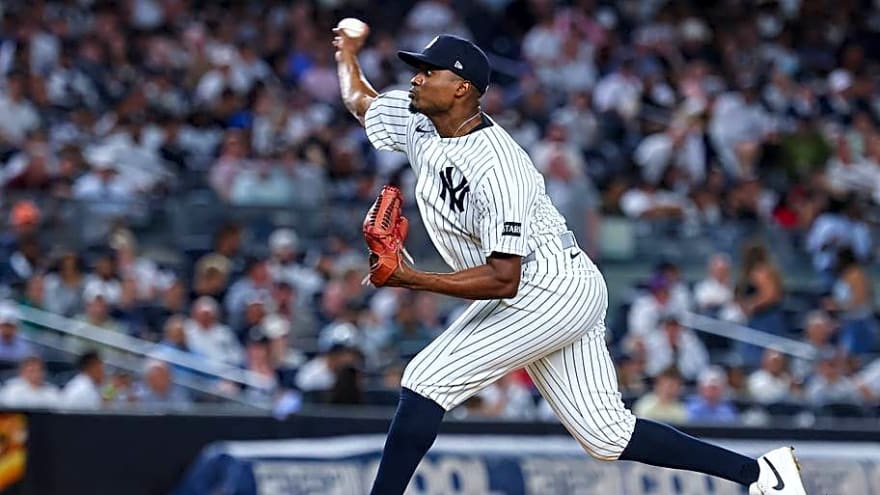 How Yankees' Yerry De Los Santos Miscue Has Come Back to Haunt Bullpen