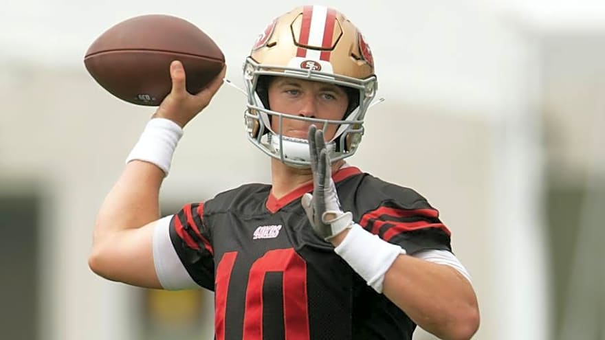 49ers OC Klay Kubiak raves about quarterback&#39;s performance in camp