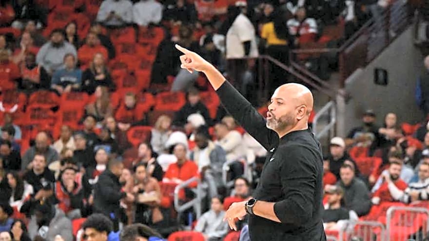 J.B. Bickerstaff Reflects on Detroit Pistons&#39; Early Growing Pains