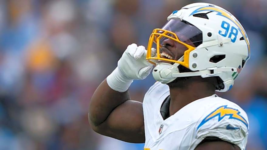 Chargers Cap Space Outlook Won't Impact Franchise Tag on Top Free Agent