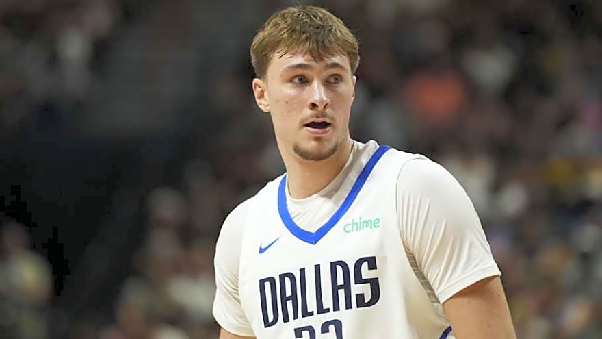 NBA World Reacts To Cooper Flagg&#39;s Performance In Mavs-Lakers Game