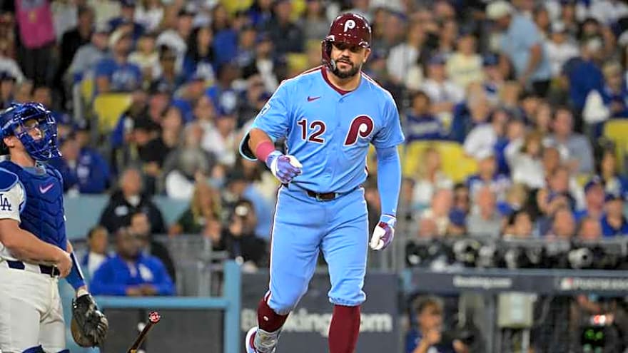 Red Sox Expected To Pursue Kyle Schwarber In One Scenario