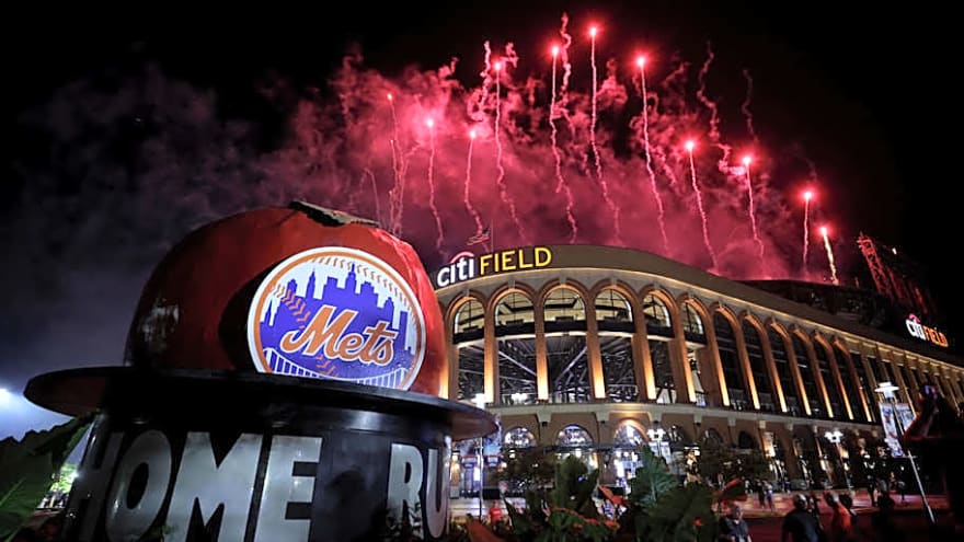 Mets' Top Prospect Reportedly Expected to Make Opening Day Roster