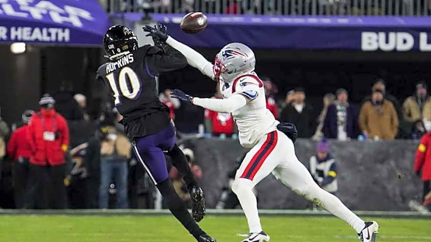 Mike Vrabel Reveals Patriots' Plan to Defend Dolphins Motion