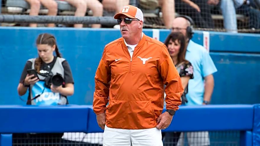 Texas Softball Ties Program Record After Sweeping Ole Miss