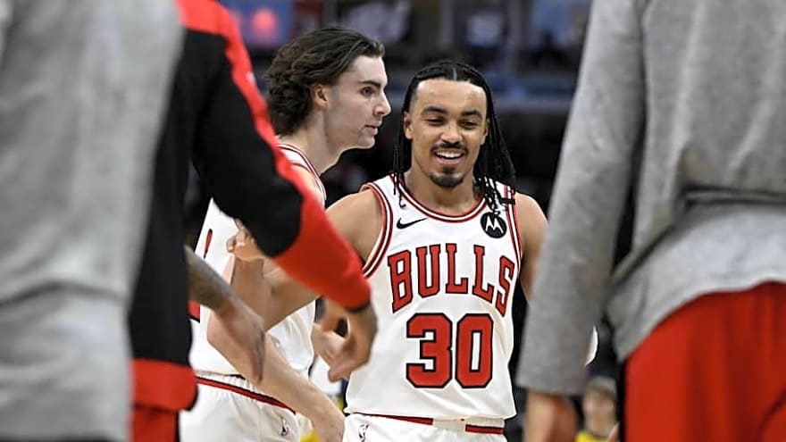  Bulls Agree to Three-Year Extension With Ex-Spurs, Duke Guard