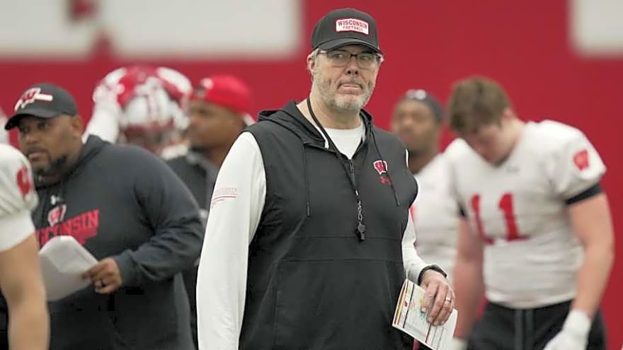 Wisconsin Badgers OC Jeff Grimes Offers First Impressions of New QBs
