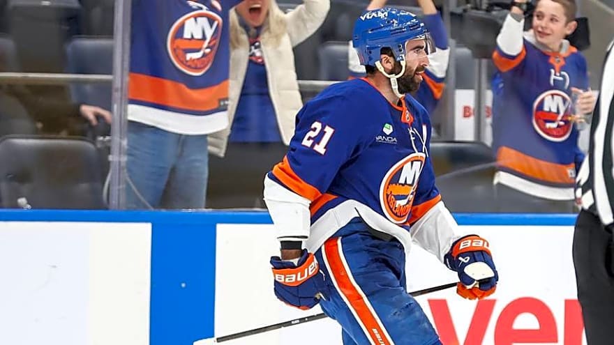 NY Islanders’ Kyle Palmieri Ready To Move on From Torn ACL