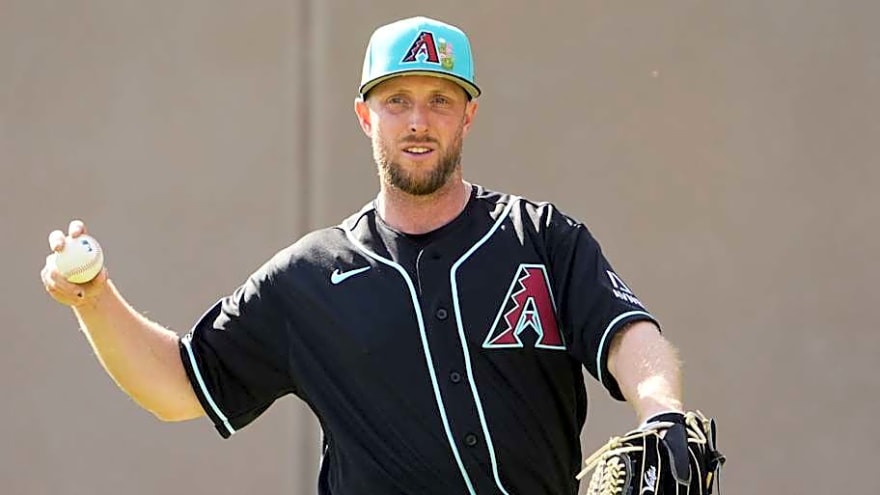 Diamondbacks Give Disappointing Merrill Kelly Update
