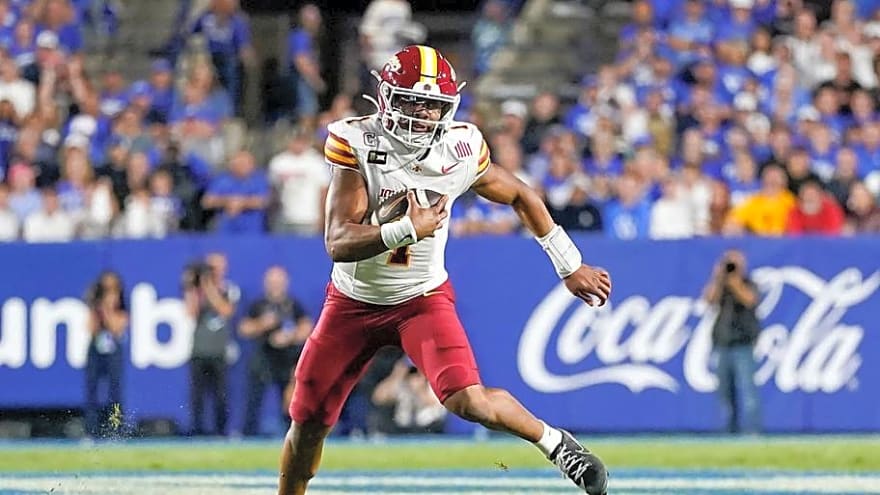 Iowa State Football Has Poor Offensive Showing Against BYU