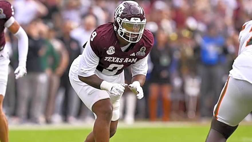 Cowboys Meet With Trio of Elite Pass Rush Prospects at NFL Combine