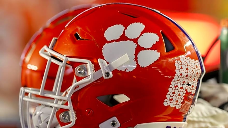 Clemson Tigers Continue Cornerback Pursuit With Another 2027 Offer