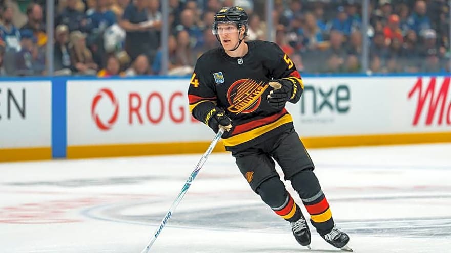 3 reasons why the Maple Leafs were smart to trade for Aatu Raty