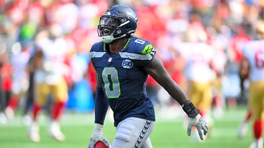 Richard Sherman reacts to Seahawks&#39; DeMarcus Lawrence dominant performance