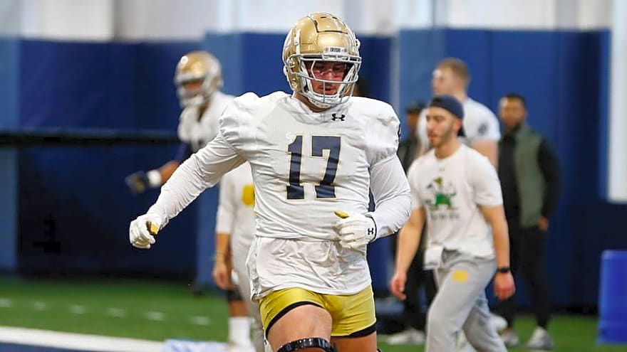 Former Notre Dame Four-Star Recruit Medically Retires from Football